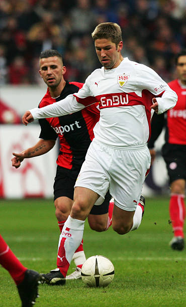 阿森纳通过 阿森纳通过